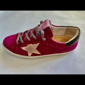Golden Goose Superstar Suede  Metallic star sneakers. Size EU 35 (4 US KID)